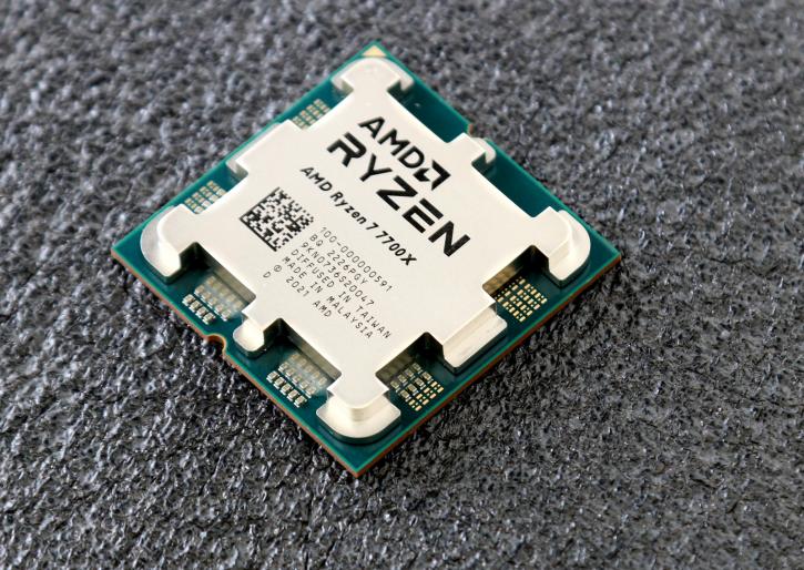 AMD Ryzen 7 7700X 8 Cores 5.4GHz Desktop Processor –