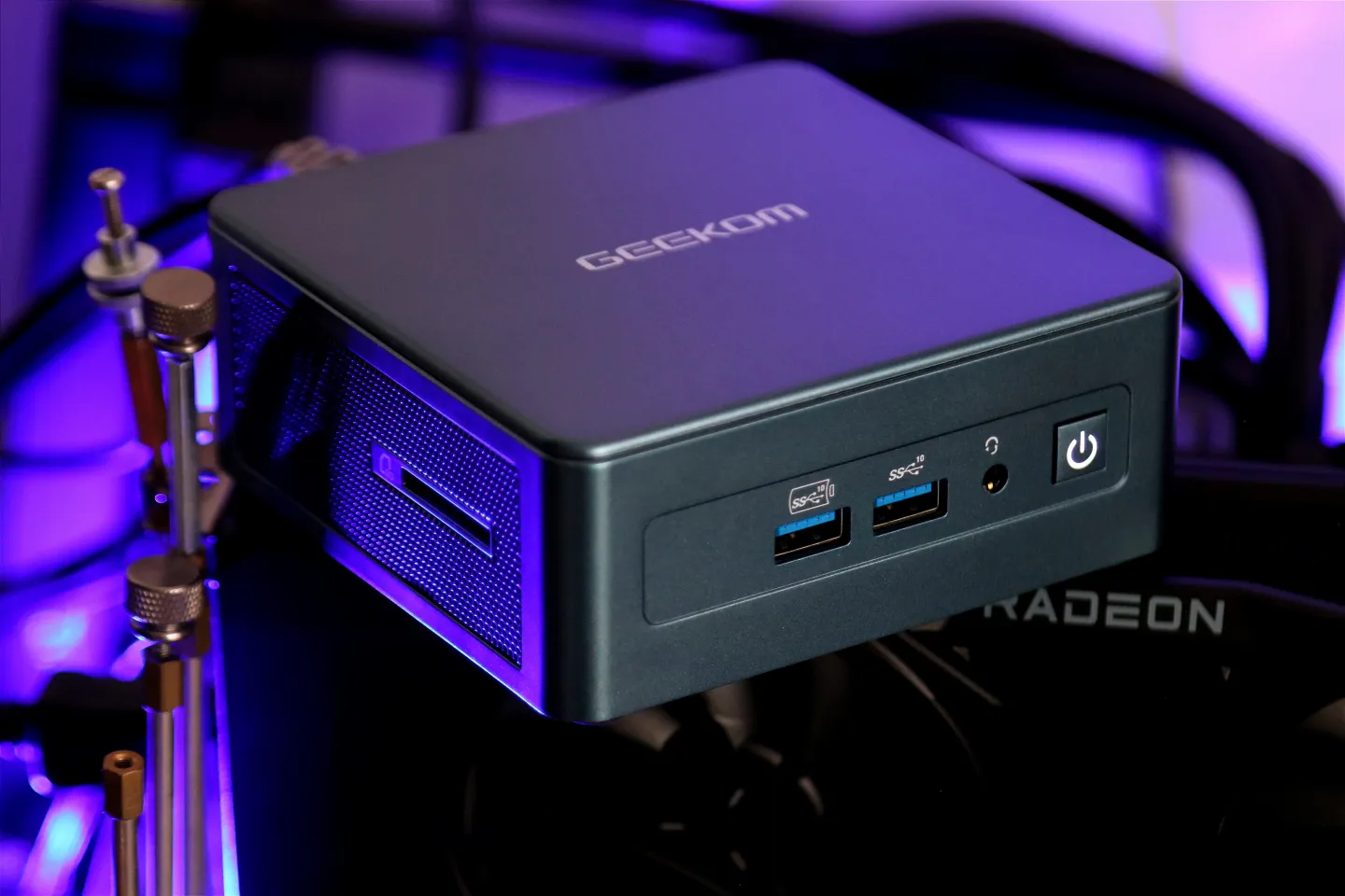 Geekom Mini IT13 Mini PC (Core i9 13900H) review