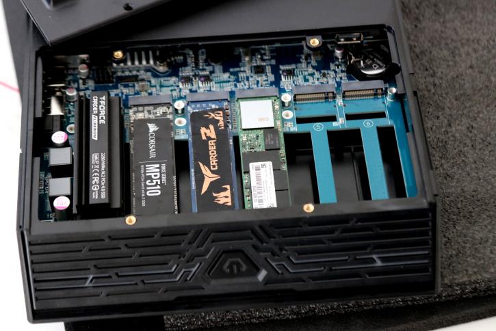 ASUSTOR 12-bay all-M.2 NVMe SSD NAS Review (Page 4)